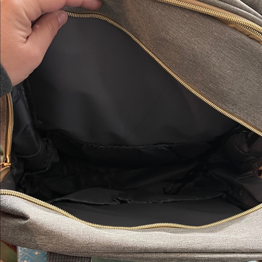 Amazon Gray Baby Bag - Picture 6 of 10